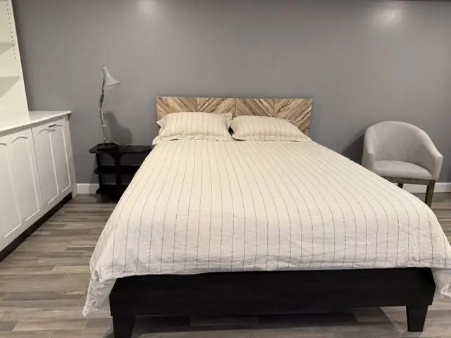 Cozy bedroom suite
